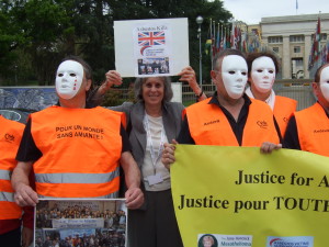 Laurie Kazan-Allen and some of the French activists from ANDEVA = Pour un monde sans amiante – for a world without asbestos